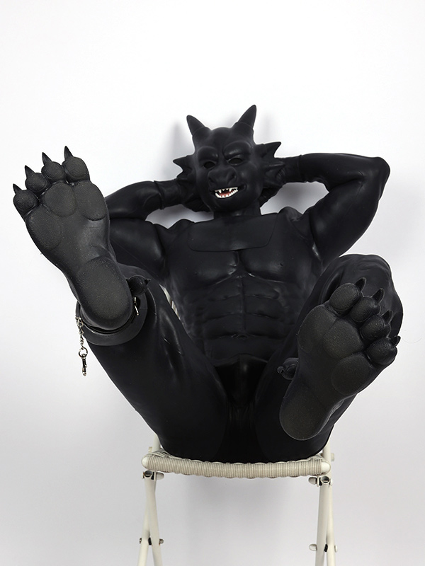 Silicone Beast Paws + Black Silicone Monster Gloves - Silicone Masks,  Silicone Muscle-Smitizen